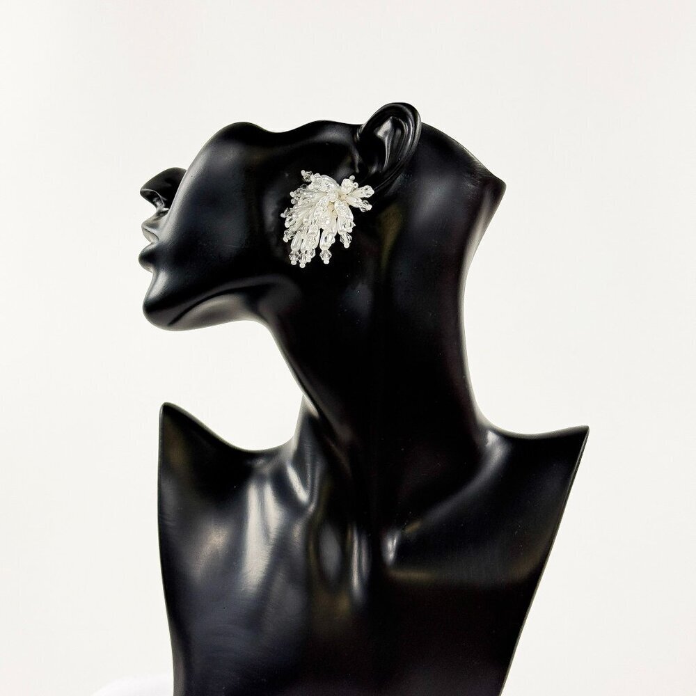 BRAND NEW IN BOX WHITE COLOR BEADED FRINGE EARRINGS SET - STUD